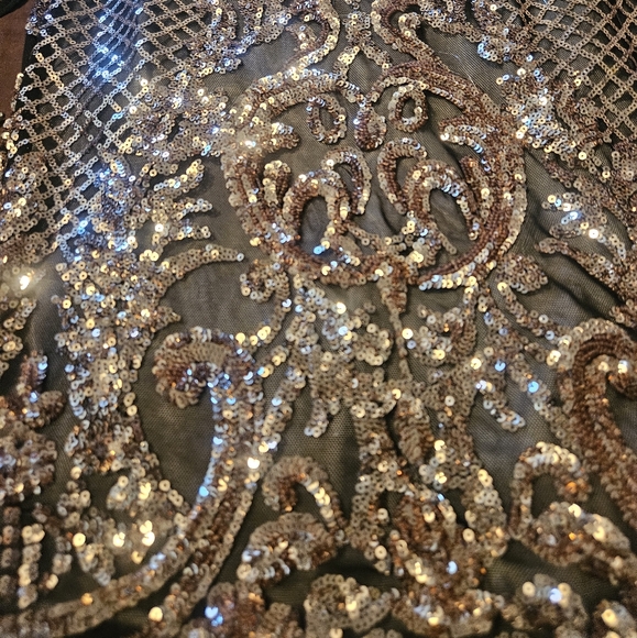 Heading to the party midi dress - Picture 4 of 14